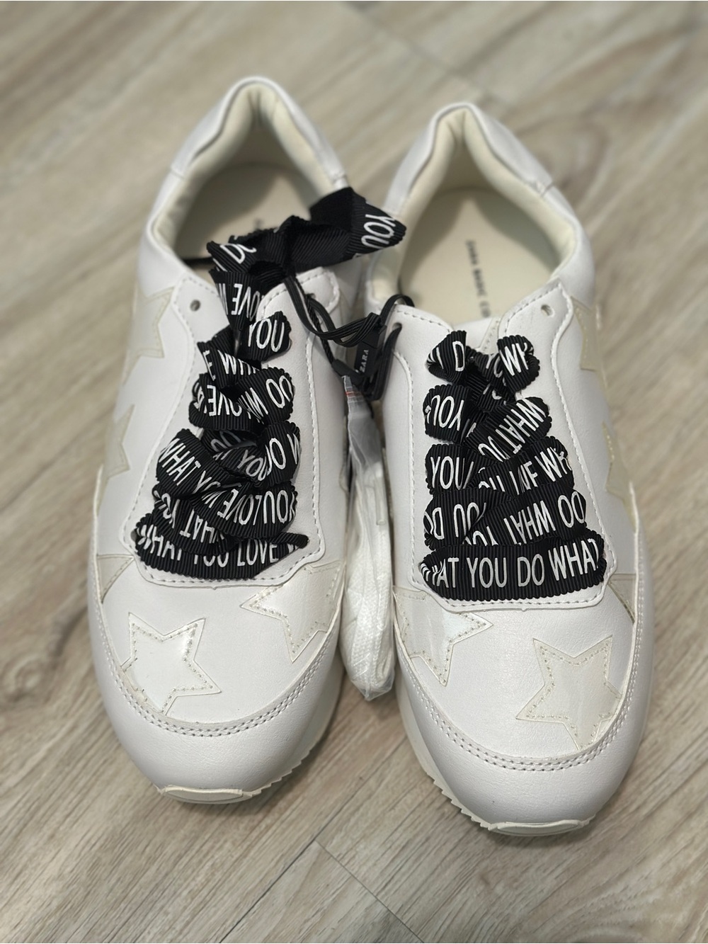 Zara White Star Sneakers Ribbon Lace Sneakers‎ Size 37 NWT